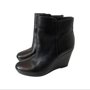 Via Spigga Black Leather Wedge Boots Size 6.5